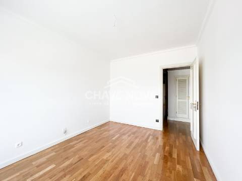 Apartamento T4 Venda em Avintes,Vila Nova de Gaia