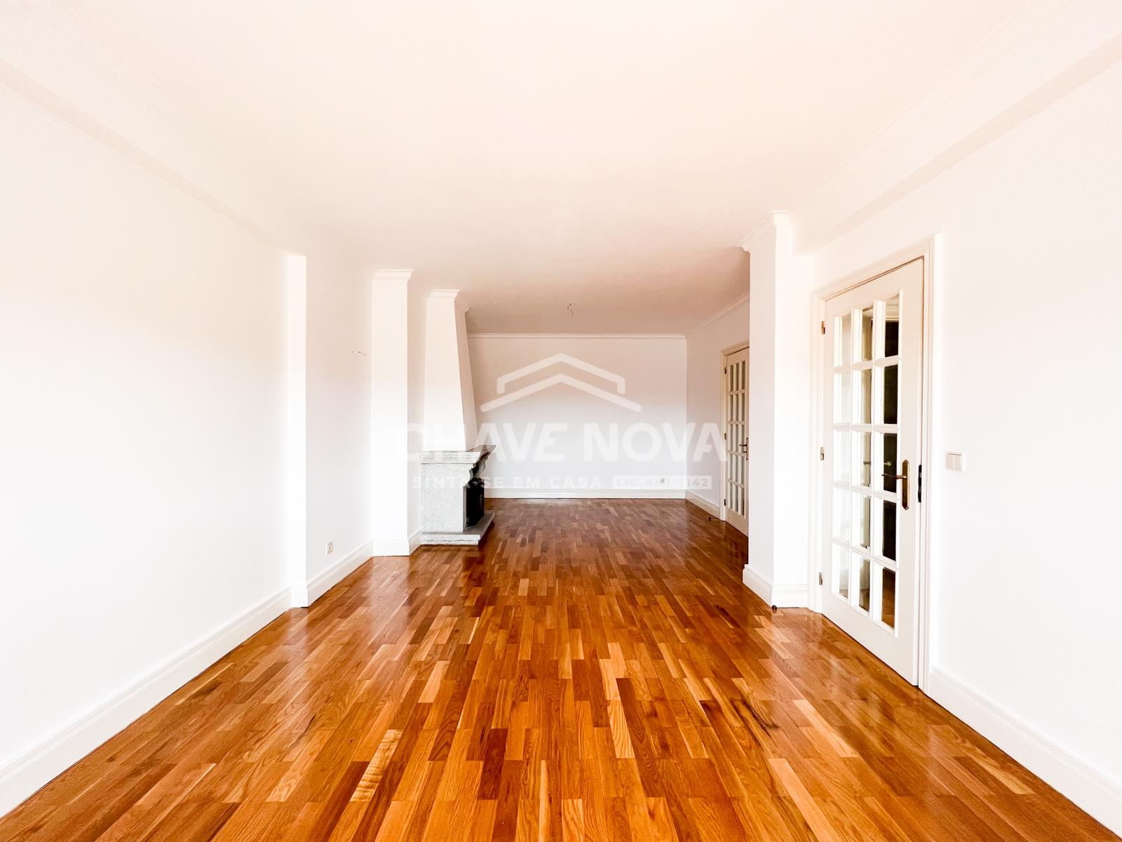 Apartamento T4 Venda em Avintes,Vila Nova de Gaia