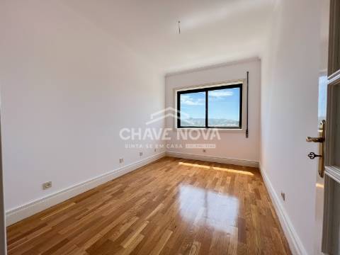 Apartamento T4 Venda em Avintes,Vila Nova de Gaia