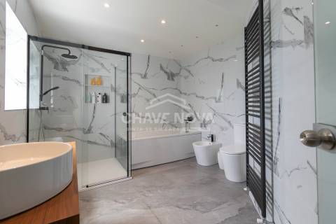 Moradia Isolada T4 Venda em Escapães,Santa Maria da Feira