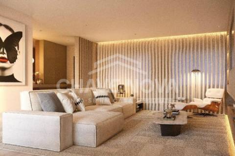 Moradia Geminada T5 Venda em Lordelo do Ouro e Massarelos,Porto