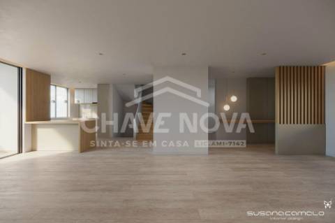 Moradia Geminada T5 Venda em Lordelo do Ouro e Massarelos,Porto