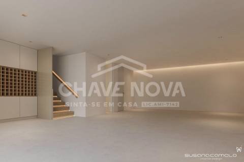 Moradia Geminada T5 Venda em Lordelo do Ouro e Massarelos,Porto