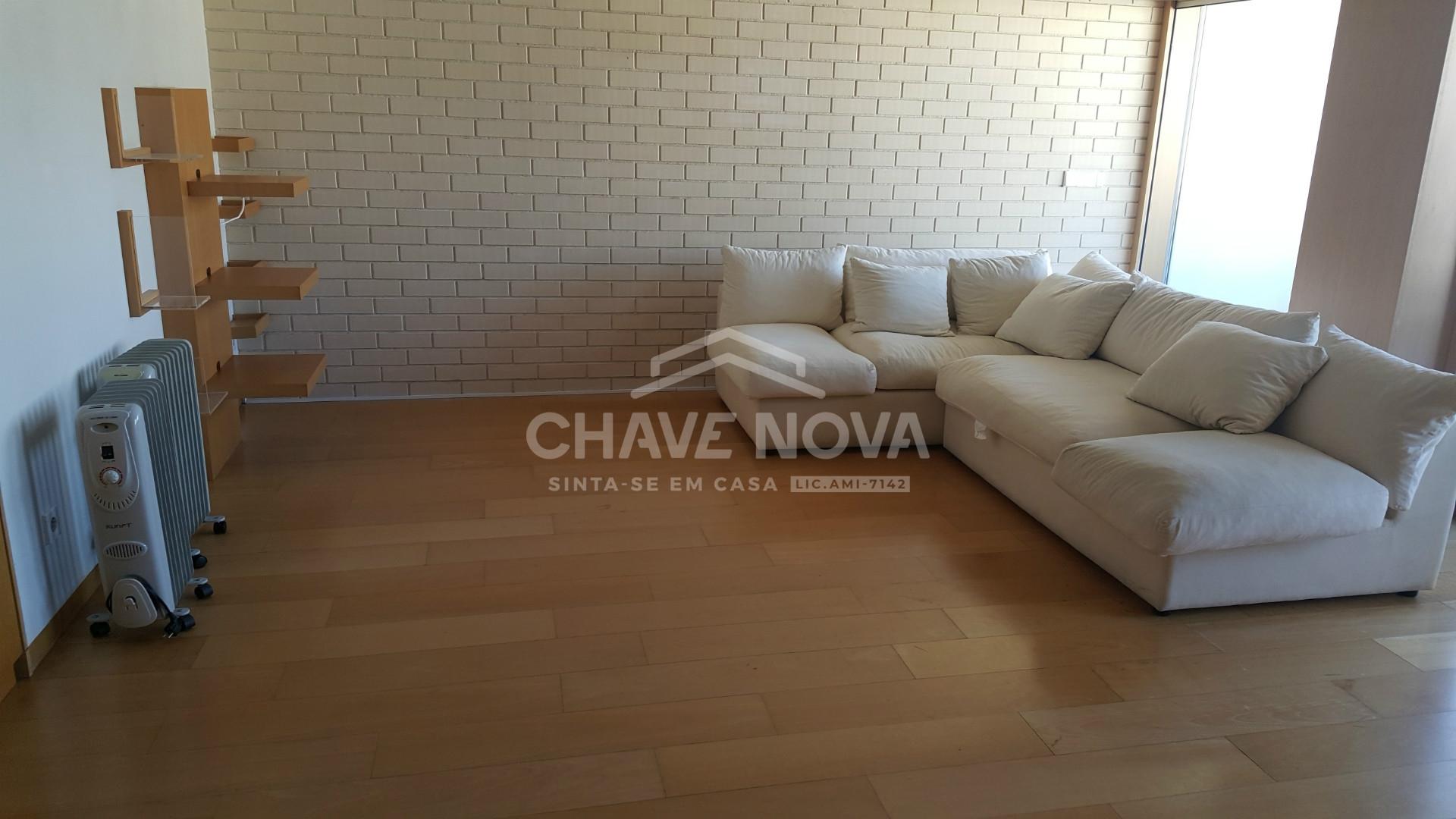 Apartamento T0 DUPLEX Venda em Santa Marinha e São Pedro da Afurada,Vila Nova de Gaia