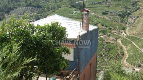 Moradia Devoluta T3 Venda em Nogueira e Ermida,Vila Real