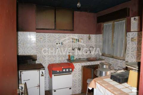 Moradia Devoluta T3 Venda em Nogueira e Ermida,Vila Real