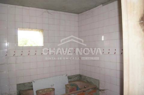 Moradia Devoluta T3 Venda em Nogueira e Ermida,Vila Real