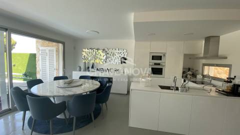 Moradia Geminada T3 Venda em Quarteira,Loulé