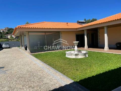 Moradia Isolada T3 Venda em Fânzeres e São Pedro da Cova,Gondomar