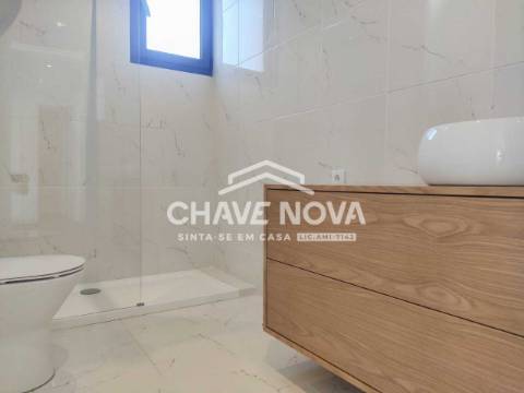 Andar Moradia T2 Venda em Rio Tinto,Gondomar