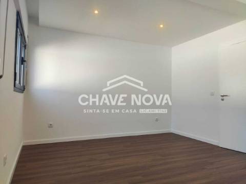 Andar Moradia T2 Venda em Rio Tinto,Gondomar