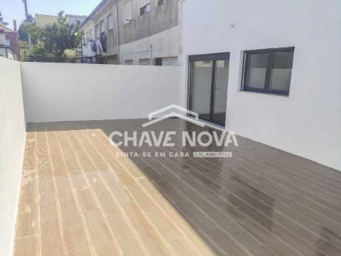 Andar Moradia T2 Venda em Rio Tinto,Gondomar