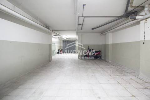 Padaria / Pastelaria  Trespasse em Castêlo da Maia,Maia