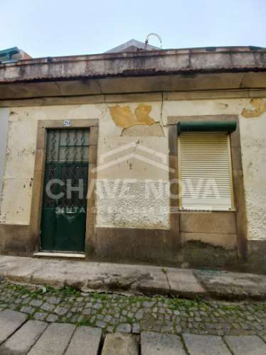 Moradia Devoluta T2 Venda em Cedofeita, Santo Ildefonso, Sé, Miragaia, São Nicolau e Vitória,Porto