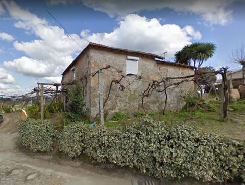 Moradia para Restaurar T3 Venda em Macieira,Lousada