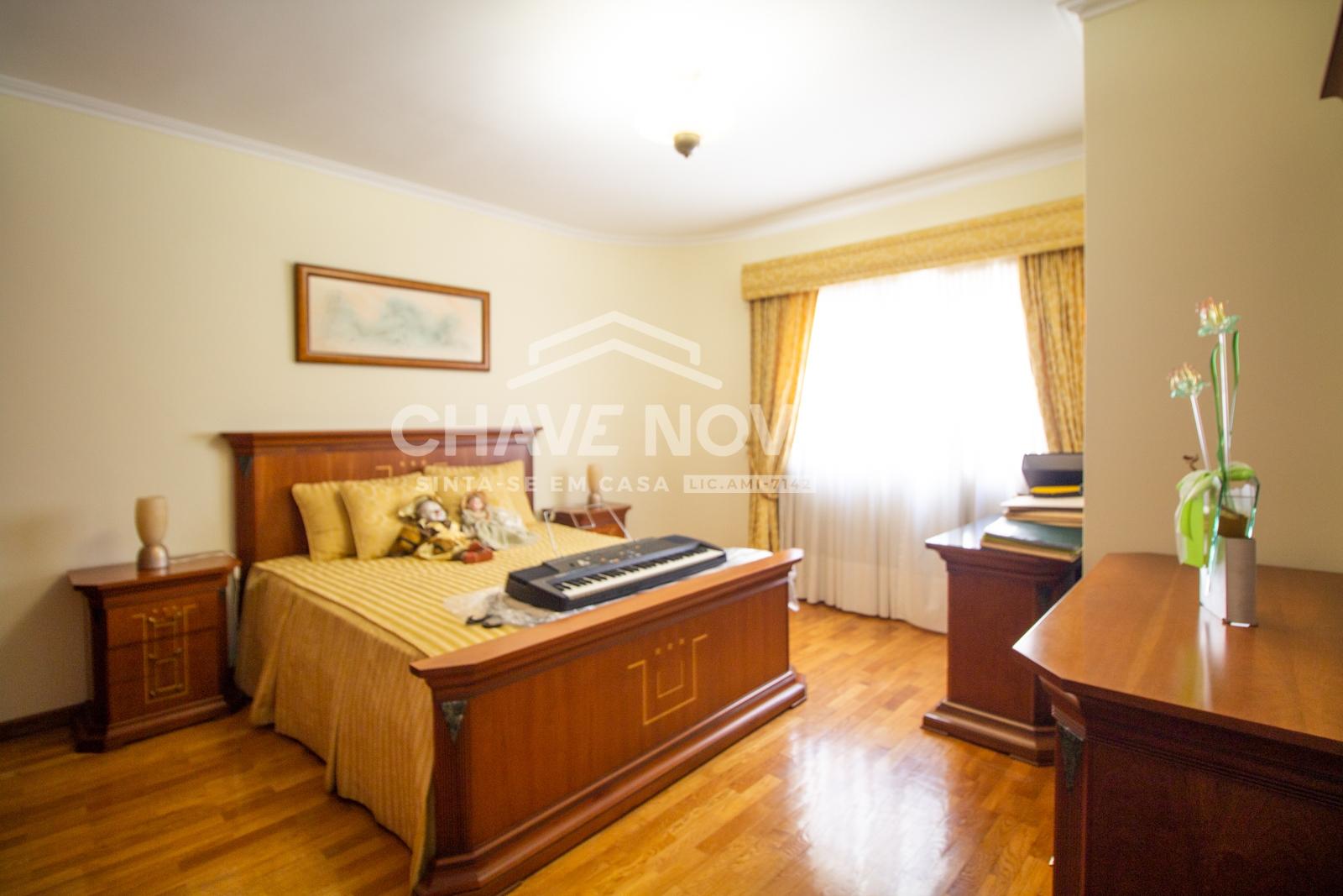 Apartamento T3 Venda em Mafamude e Vilar do Paraíso,Vila Nova de Gaia