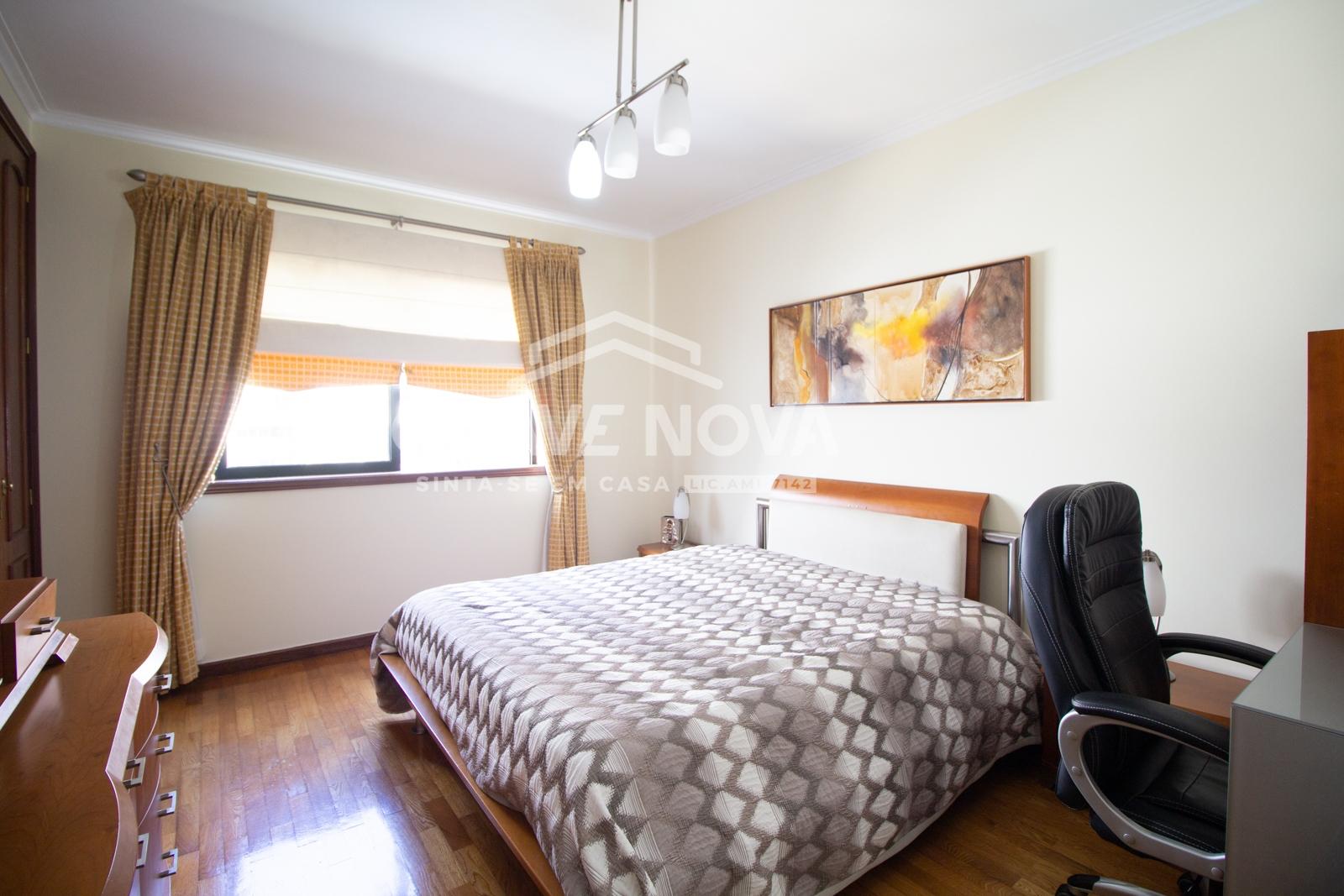 Apartamento T3 Venda em Mafamude e Vilar do Paraíso,Vila Nova de Gaia