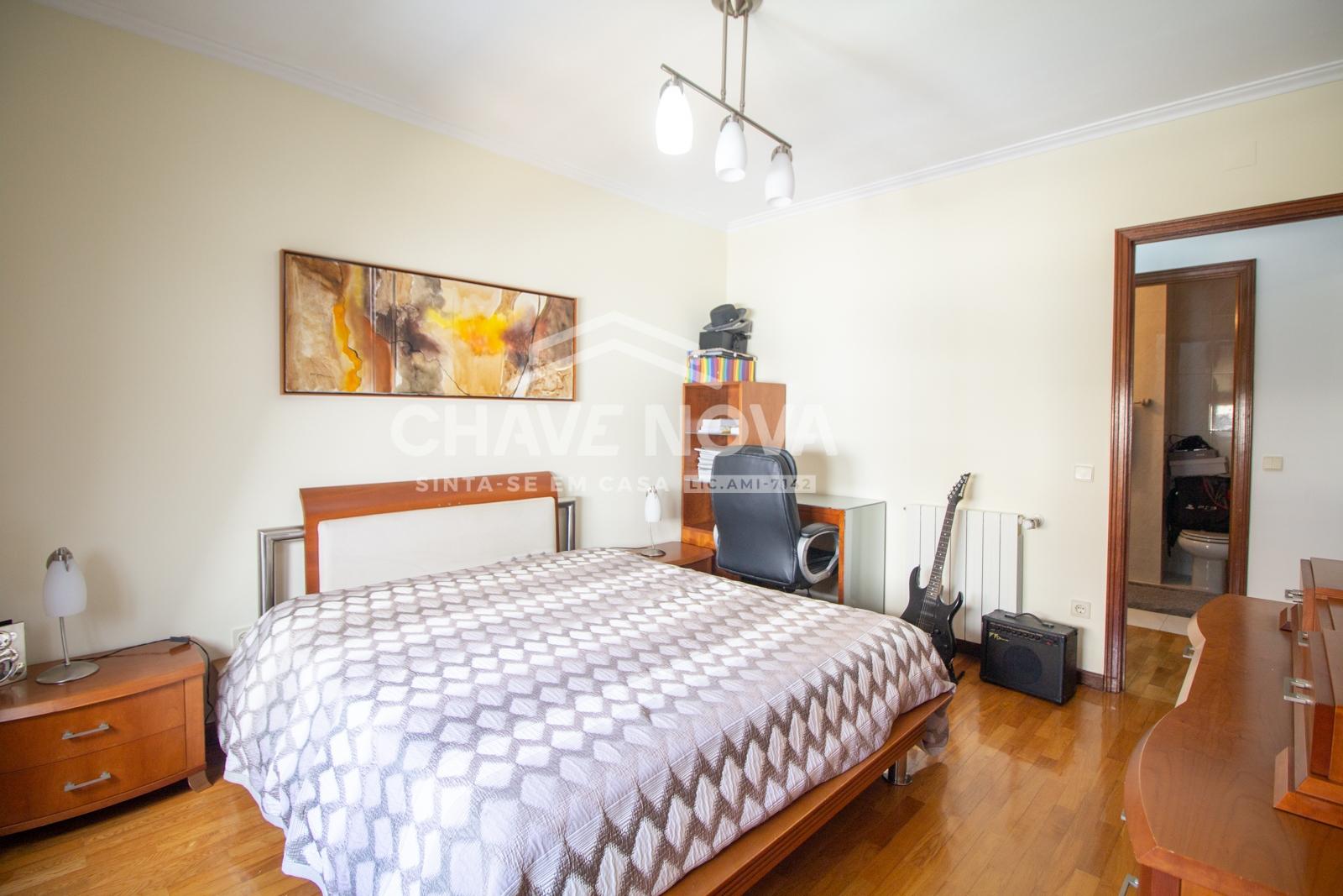 Apartamento T3 Venda em Mafamude e Vilar do Paraíso,Vila Nova de Gaia