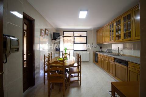 Apartamento T3 Venda em Mafamude e Vilar do Paraíso,Vila Nova de Gaia