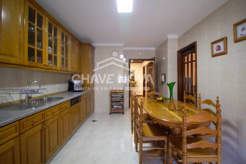 Apartamento T3 Venda em Mafamude e Vilar do Paraíso,Vila Nova de Gaia