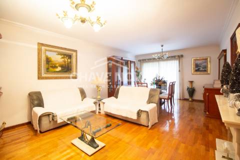 Apartamento T3 Venda em Mafamude e Vilar do Paraíso,Vila Nova de Gaia