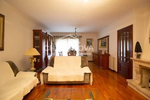 Apartamento T3 Venda em Mafamude e Vilar do Paraíso,Vila Nova de Gaia