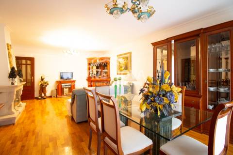 Apartamento T3 Venda em Mafamude e Vilar do Paraíso,Vila Nova de Gaia