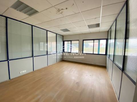 Armazém  Venda em Matosinhos e Leça da Palmeira,Matosinhos