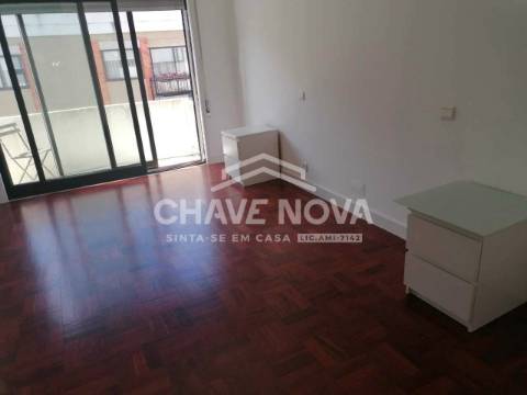 Apartamento T3 Arrendamento em Lordelo do Ouro e Massarelos,Porto