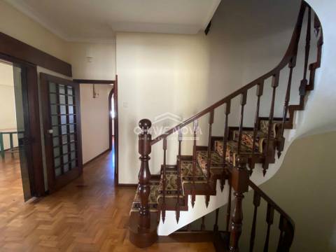 Moradia Geminada T4 Venda em Lordelo do Ouro e Massarelos,Porto