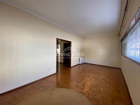 Moradia Geminada T4 Venda em Lordelo do Ouro e Massarelos,Porto