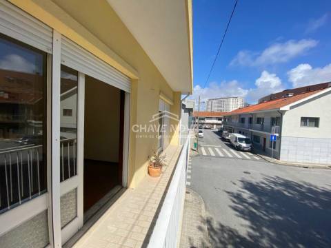 Moradia Geminada T4 Venda em Lordelo do Ouro e Massarelos,Porto