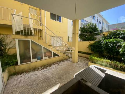 Moradia Geminada T4 Venda em Lordelo do Ouro e Massarelos,Porto