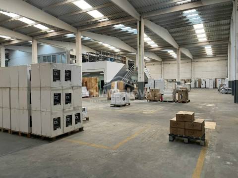 Armazém  Venda em Alfena,Valongo