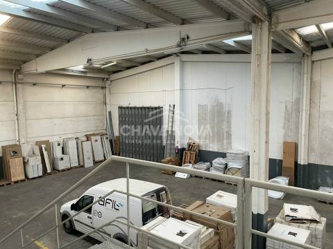 Armazém  Venda em Alfena,Valongo