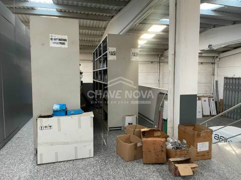 Armazém  Venda em Alfena,Valongo