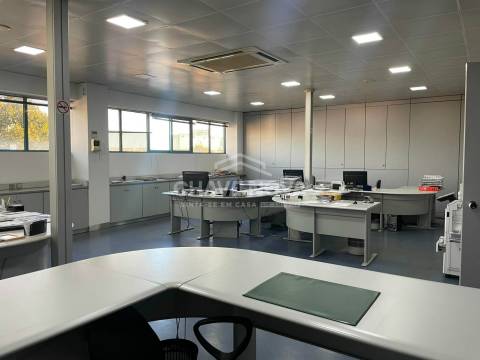 Armazém  Venda em Alfena,Valongo