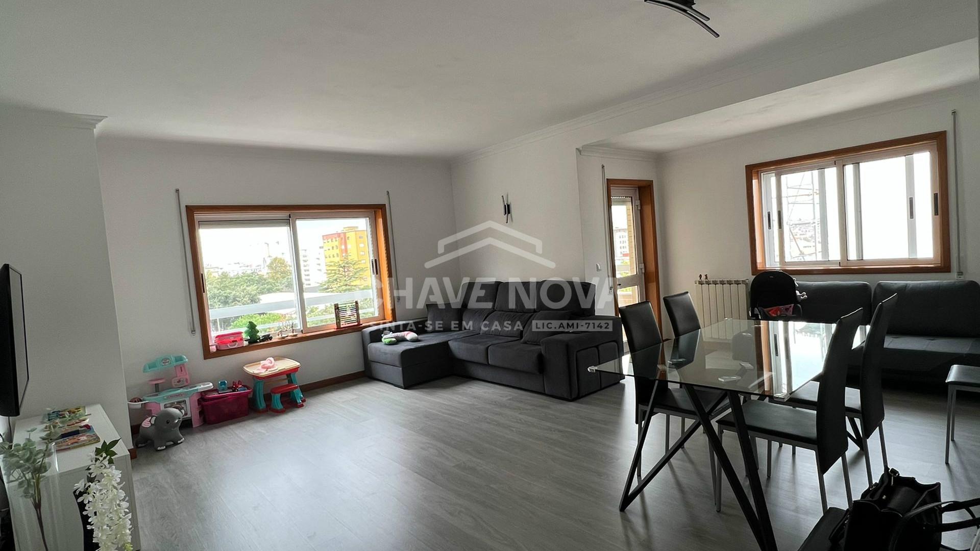 Apartamento T2 Venda em Mafamude e Vilar do Paraíso,Vila Nova de Gaia