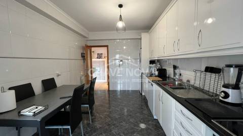 Apartamento T2 Venda em Mafamude e Vilar do Paraíso,Vila Nova de Gaia