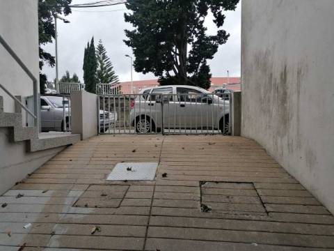 Armazém  Venda em Cedofeita, Santo Ildefonso, Sé, Miragaia, São Nicolau e Vitória,Porto