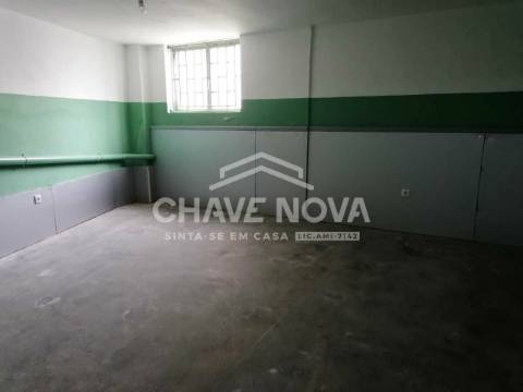 Armazém  Venda em Ramalde,Porto