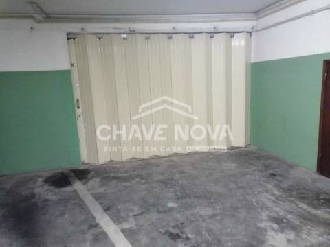 Armazém  Venda em Ramalde,Porto