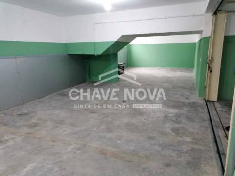 Armazém  Venda em Ramalde,Porto