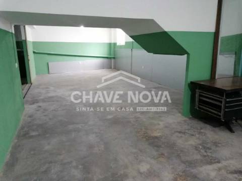 Armazém  Venda em Ramalde,Porto