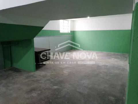 Armazém  Venda em Ramalde,Porto