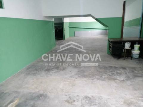 Armazém  Venda em Ramalde,Porto