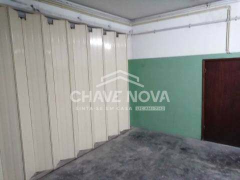 Armazém  Venda em Ramalde,Porto