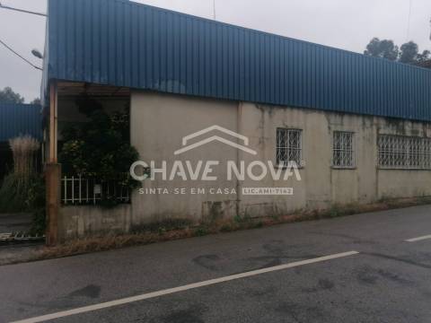 Armazém  Venda em São Martinho da Gândara,Oliveira de Azeméis