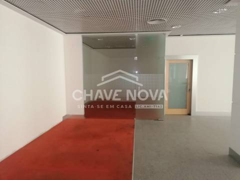 Loja  Venda em Santa Joana,Aveiro