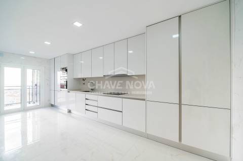 Apartamento T3 Venda em Póvoa de Santa Iria e Forte da Casa,Vila Franca de Xira